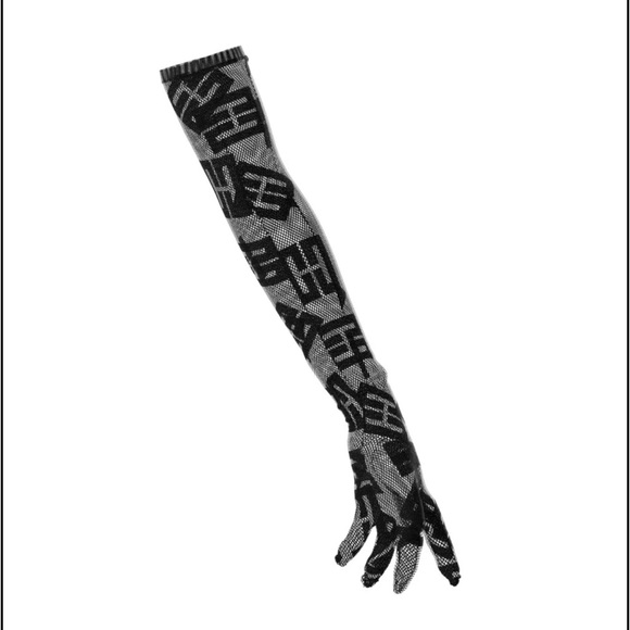 CHIDOZIE OMILE - Picture 4 of 5